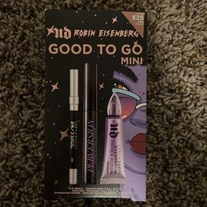 Urban Decay Good to Go makeup set